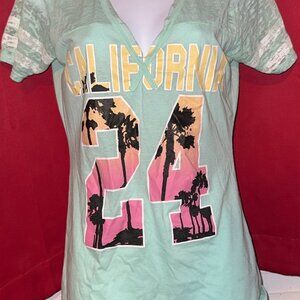 Derek Heart Mint Green Low Cut V neck T shirt